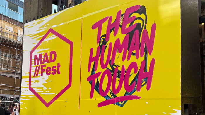 MAD//Fest sign.